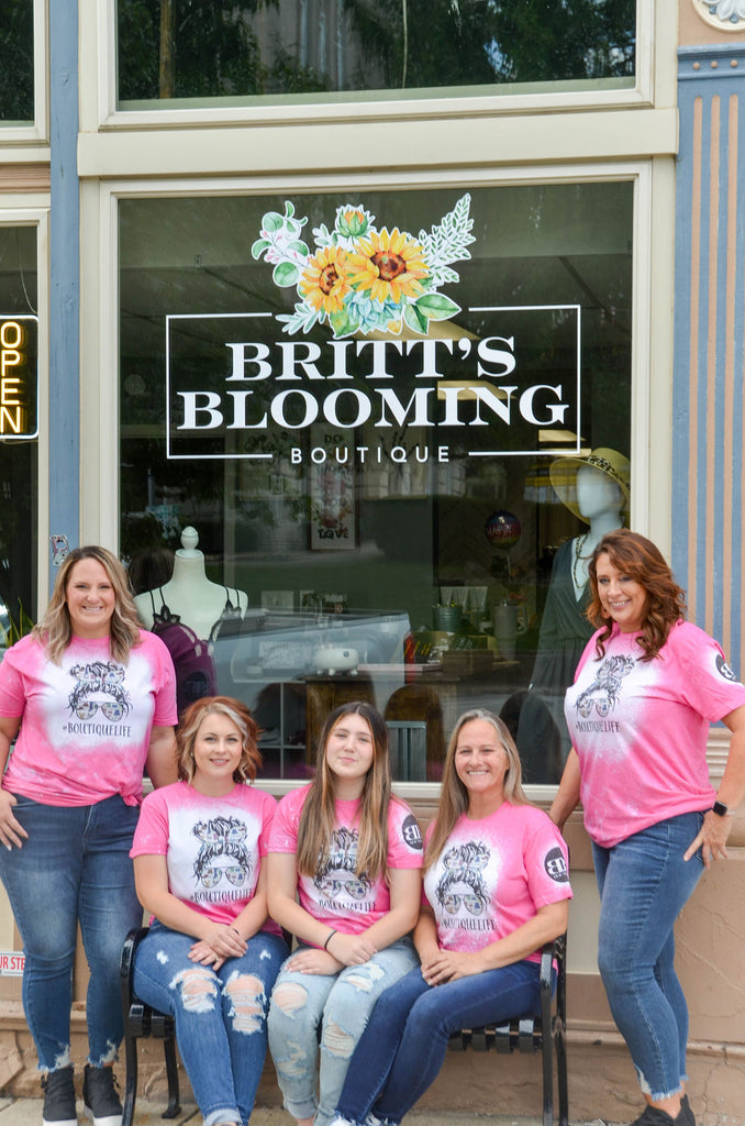 Trailer – Britt's Blooming Boutique